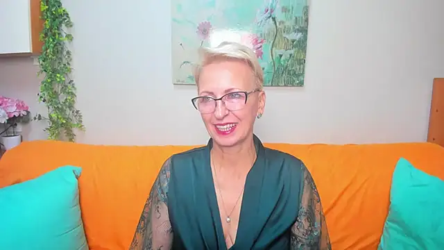 iamyourdream89 online show from 09/28/25, 09:14