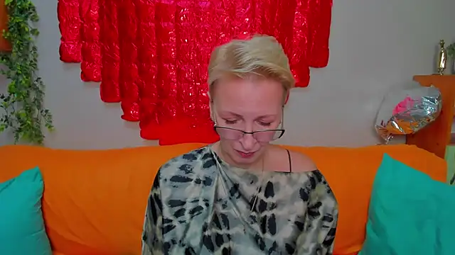 iamyourdream89 online show from 02/08/26, 06:00