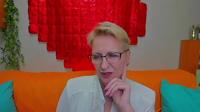 iamyourdream89 online show from 02/22/26, 05:22