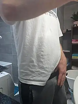 Snapshot of geiler89 chatting on 10/30/25, 06:30 geiler89 online show from 10/30/25, 06:30