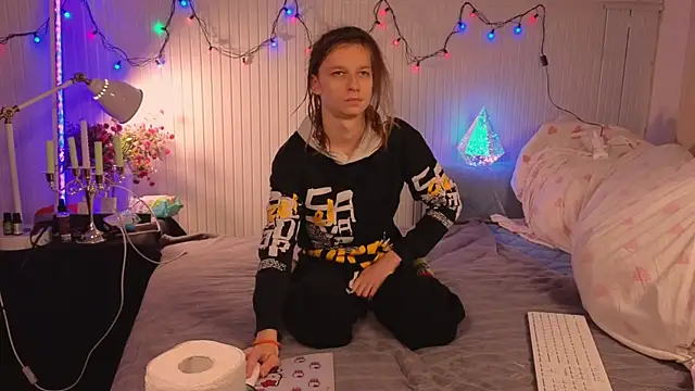 Frank Fraer online show from 11/25/25, 02:17