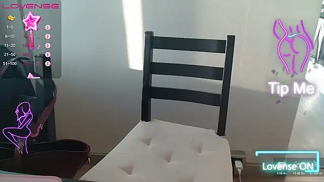 Snapshot of Thepanthera chatting on 03/09/25, 04:44 Thepanthera online show from 03/09/25, 04:44