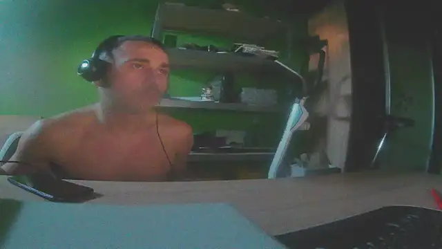 capoloveu online show from 03/03/25, 03:20