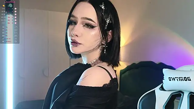 ghot1c graceeee online show from 02/08/25, 12:17