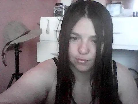 Snapshot of Oxitocina2000 chatting on 10/22/25, 09:58 Oxitocina2000 online show from 10/22/25, 09:58