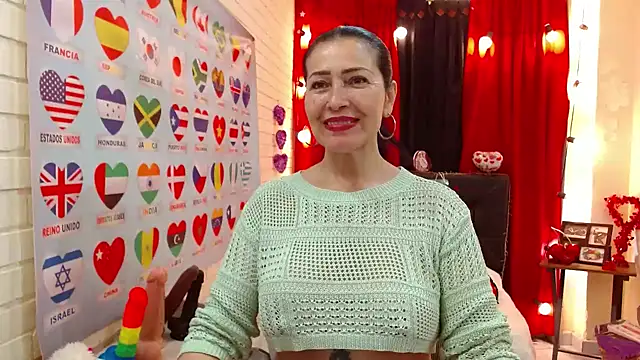 Snapshot of Sarah_teiku chatting on 01/25/25, 12:59 Sarah teiku online show from 01/25/25, 12:59