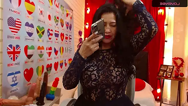 Snapshot of Sarah_teiku chatting on 02/17/25, 09:30 Sarah teiku online show from 02/17/25, 09:30