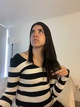 saori 10 online show from 09/30/25, 08:36