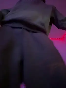 Toyjungee online show from 02/07/25, 09:05