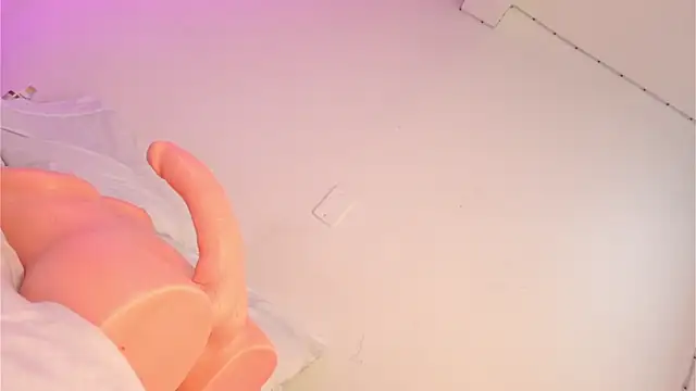 nicolette sweet  online show from 01/11/25, 02:58