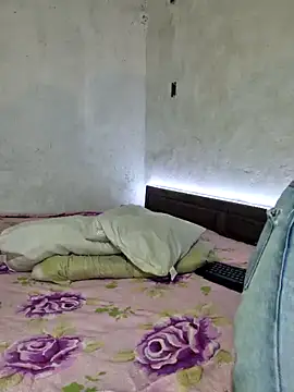 Snapshot of Carlafoxxx chatting on 12/02/24, 03:58 Carlafoxxx online show from 12/02/24, 03:58