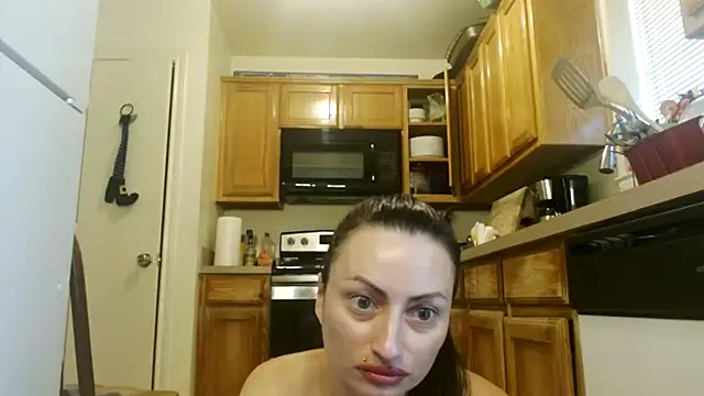 DiamondMonroeXo online show from 10/17/25, 05:15