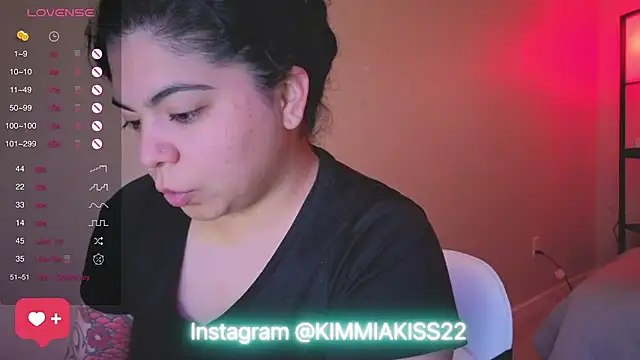 Snapshot of kimmiakiss22 chatting on 02/02/25, 01:34 kimmiakiss22 online show from 02/02/25, 01:34
