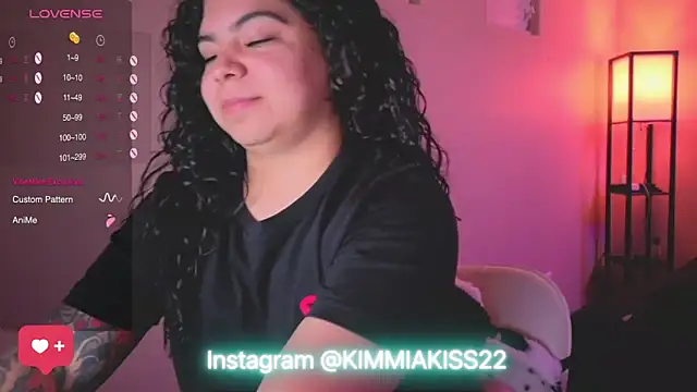 Snapshot of kimmiakiss22 chatting on 02/12/25, 10:48 kimmiakiss22 online show from 02/12/25, 10:48