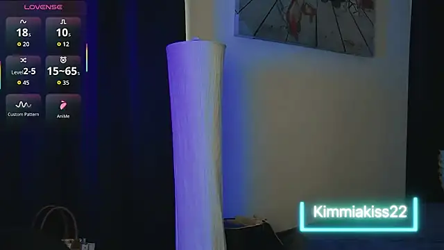 Snapshot of kimmiakiss22 chatting on 09/10/25, 11:38 kimmiakiss22 online show from 09/10/25, 11:38