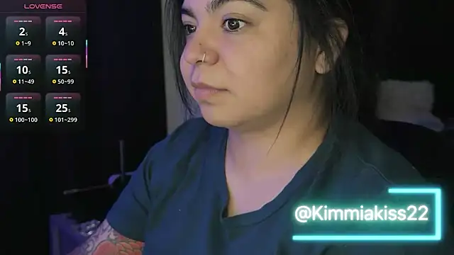 Snapshot of kimmiakiss22 chatting on 10/18/25, 12:57 kimmiakiss22 online show from 10/18/25, 12:57