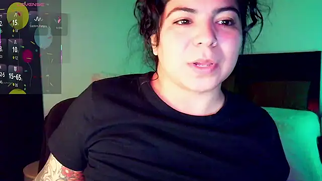 kimmiakiss22 online show from 11/17/25, 11:54