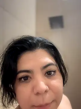 kimmiakiss22 online show from 12/22/25, 03:47