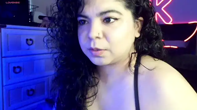 kimmiakiss22 online show from 02/28/26, 10:44