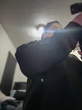 kimmiakiss22 online show from 03/06/26, 08:27