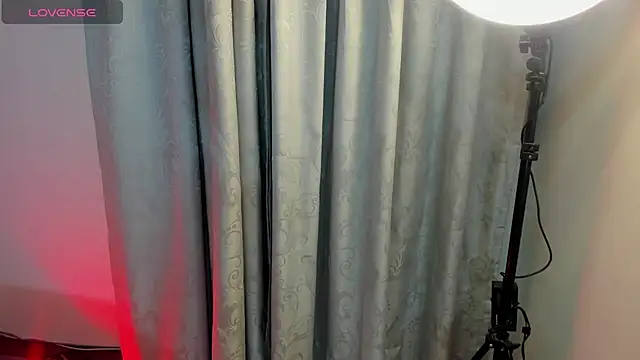 Snapshot of xhinata_hyugax chatting on 09/11/25, 11:05 xhinata hyugax online show from 09/11/25, 11:05