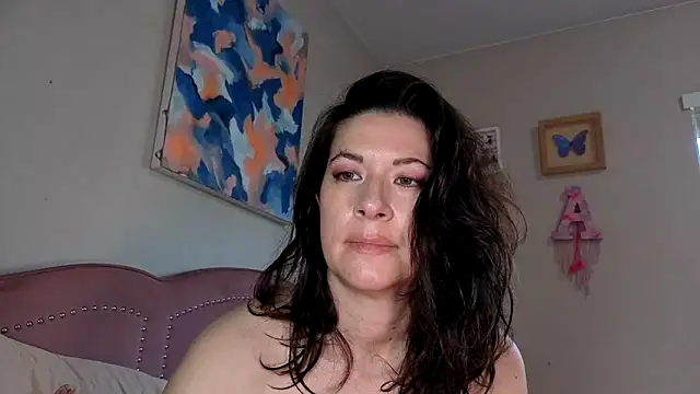 highly inappropriate online show from 04/30/26, 02:12