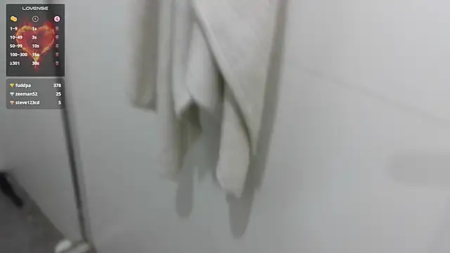 mini kunis online show from 02/02/25, 09:56