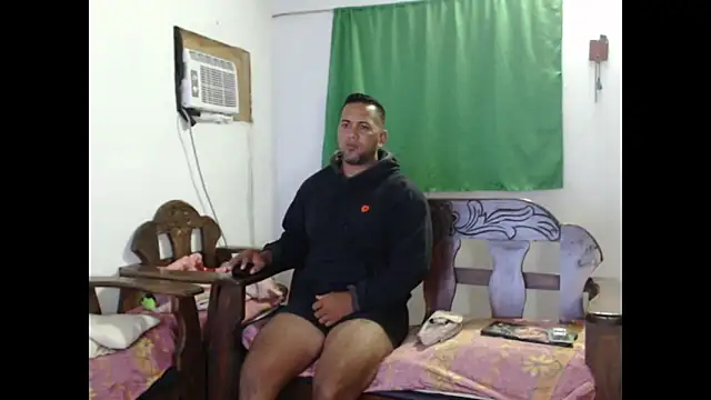 Snapshot of lover_1994 chatting on 11/27/25, 09:55 lover 1994 online show from 11/27/25, 09:55