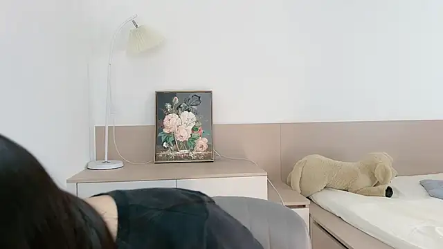 Judy520 online show from 10/22/25, 02:01