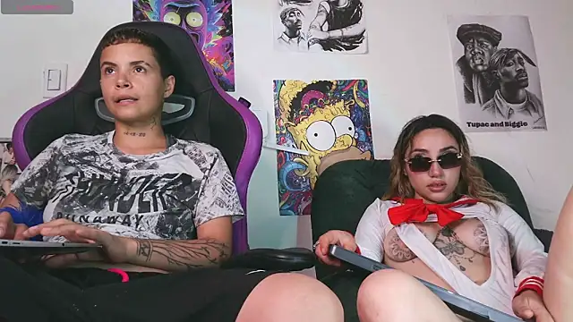 Snapshot of IM_MAYA chatting on 12/19/24, 02:01 IM MAYA online show from 12/19/24, 02:01