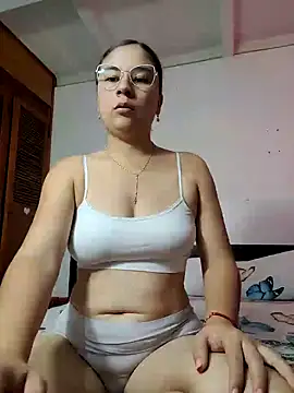 selena gomez2 online show from 03/17/25, 01:50