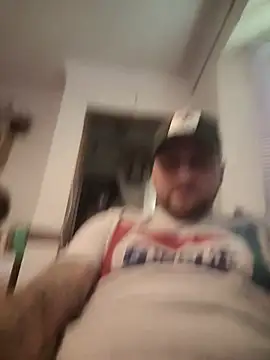 SmallDick    online show from 12/17/25, 09:59