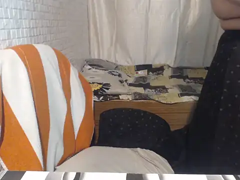 Snapshot of Oh_Maya chatting on 06/27/26, 04:06 Oh Maya online show from 06/27/26, 04:06