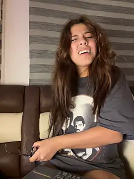 Snapshot of crystal_bunny7 chatting on 01/05/25, 02:38 crystal bunny7 online show from 01/05/25, 02:38