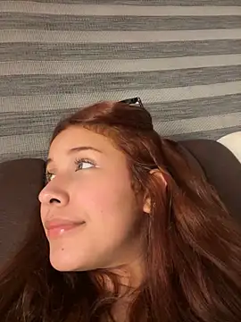 Snapshot of crystal_bunny7 chatting on 02/22/25, 03:34 crystal bunny7 online show from 02/22/25, 03:34