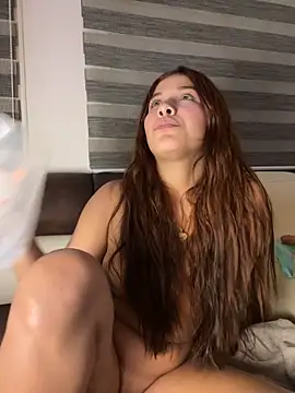 Snapshot of crystal_bunny7 chatting on 03/17/25, 03:57 crystal bunny7 online show from 03/17/25, 03:57