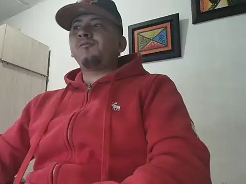 Snapshot of myke_andrade chatting on 10/21/25, 04:35 myke andrade online show from 10/21/25, 04:35