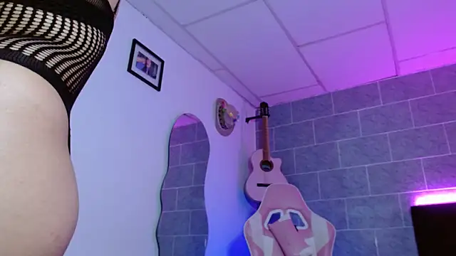 Dakota bumm online show from 04/21/26, 06:01