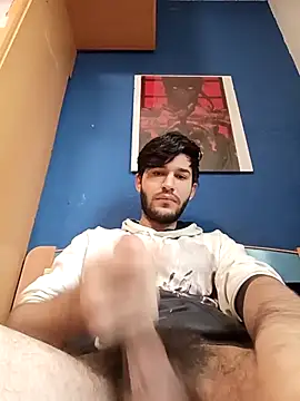 Snapshot of Esti02 chatting on 11/23/25, 08:47 Esti02 online show from 11/23/25, 08:47