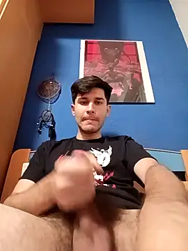 Snapshot of Esti02 chatting on 11/24/25, 06:29 Esti02 online show from 11/24/25, 06:29