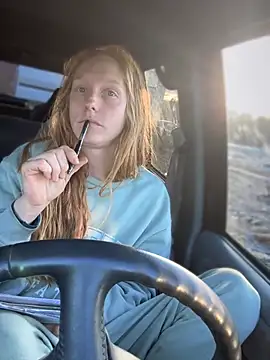 Snapshot of GoldenFlameGoddess chatting on 01/12/26, 04:23 GoldenFlameGoddess online show from 01/12/26, 04:23