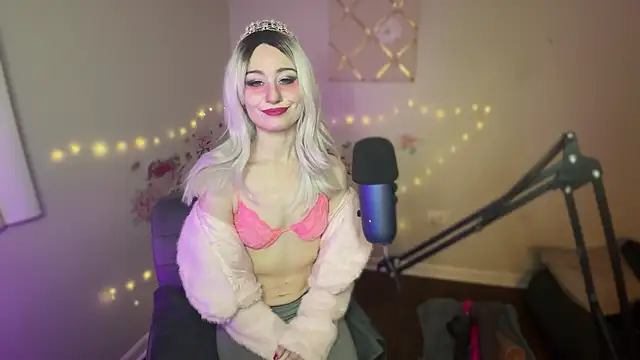 Snapshot of Starr1123 chatting on 12/03/25, 04:53 Starr1123 online show from 12/03/25, 04:53