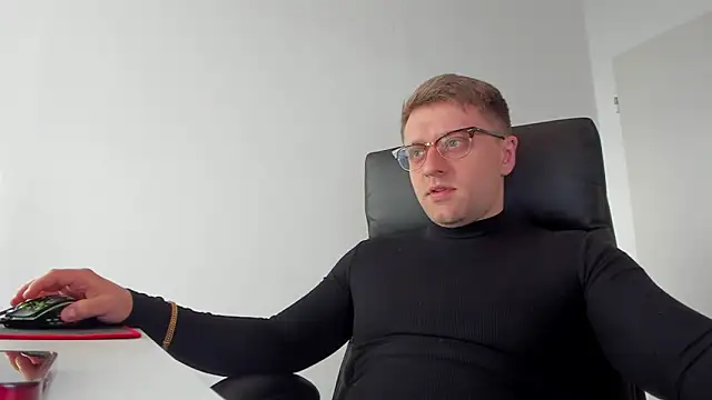 Findom guy online show from 03/19/25, 12:45