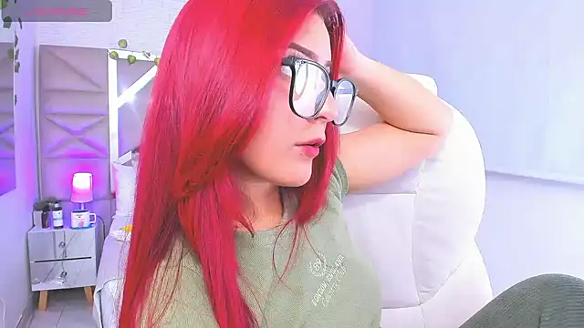 Snapshot of Zoe_Lennoxx chatting on 01/06/25, 04:44 Zoe Lennoxx online show from 01/06/25, 04:44