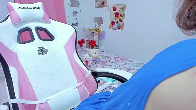 MiiaVolkova online show from 01/17/25, 05:42