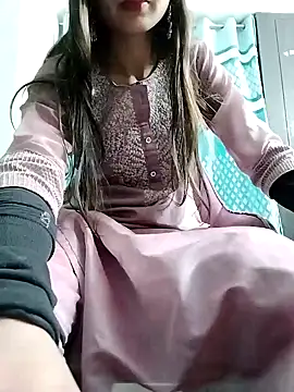 Snapshot of Noor_Darliing chatting on 01/24/25, 09:26 Noor Darliing online show from 01/24/25, 09:26