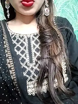 Snapshot of Noor_Darliing chatting on 02/21/25, 06:15 Noor Darliing online show from 02/21/25, 06:15