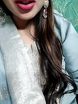 Snapshot of Noor_Darliing chatting on 02/26/25, 06:11 Noor Darliing online show from 02/26/25, 06:11