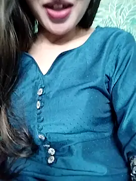 Snapshot of Noor_Darliing chatting on 03/07/25, 09:48 Noor Darliing online show from 03/07/25, 09:48