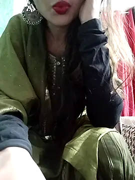 Snapshot of Noor_Darliing chatting on 03/15/25, 03:16 Noor Darliing online show from 03/15/25, 03:16